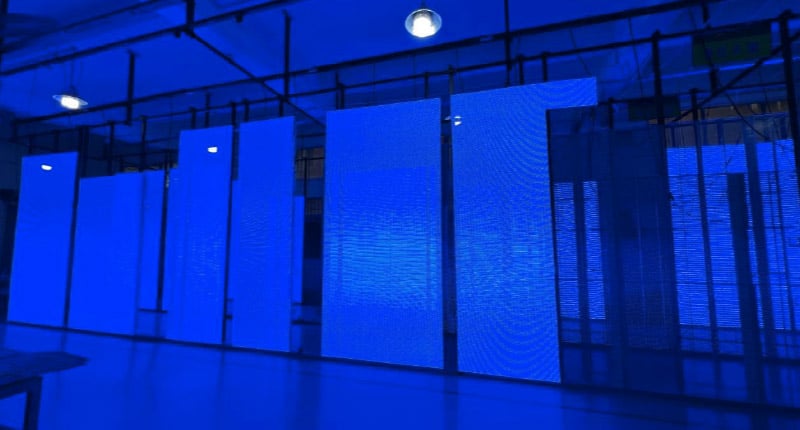 Pantalla LED de transparencia personalizada de 66m²6