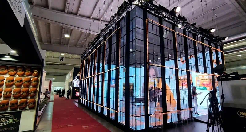 led displays on trade shows2