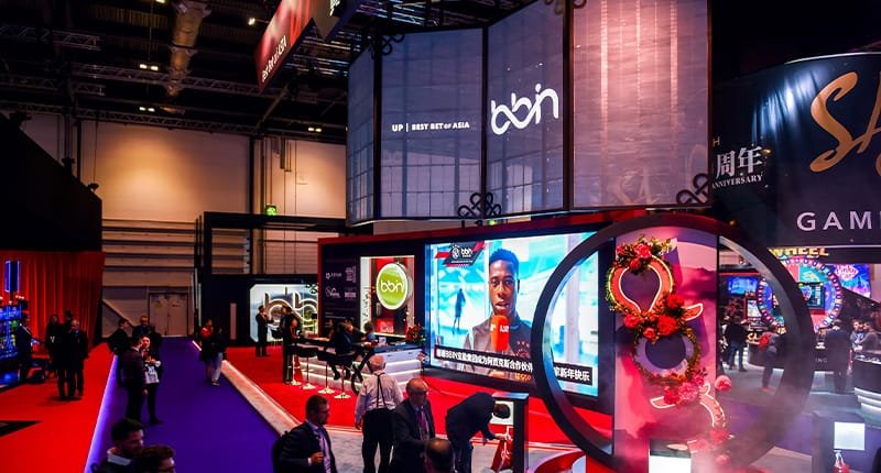 led displays on trade shows3