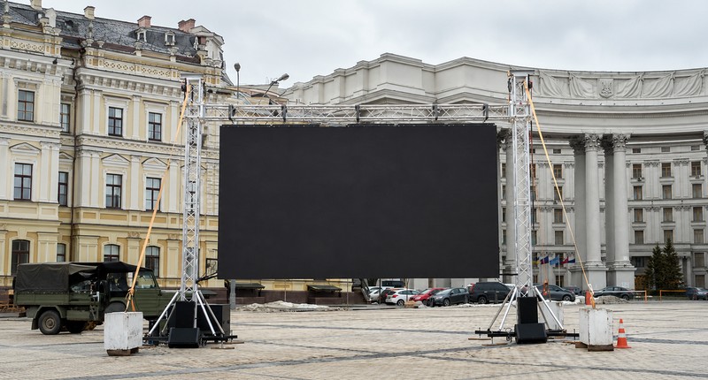the reseller's guide to church led video walls5 800x430